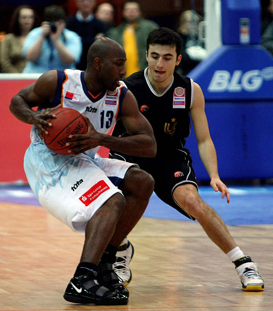 枪手挖到宝了！夏窗新援闪耀安菲尔德 转会费仅花1500万