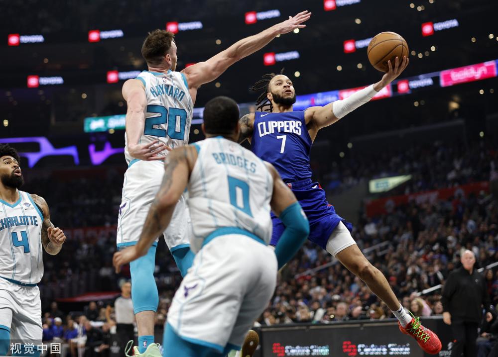 面对老鹰这 面对老鹰这