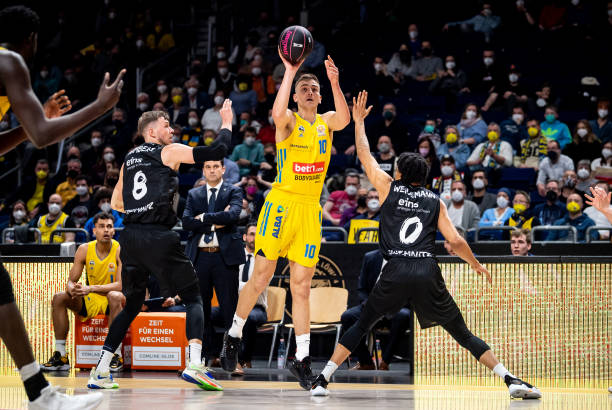 观众在观赛 观众在观赛